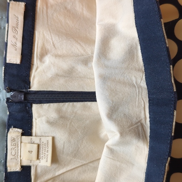JCrew size 4 navy with ivory polka dots pencil skirt - Picture 6 of 7
